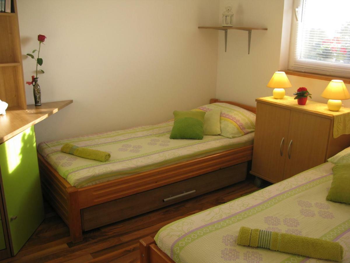 Villa Kuca Za Odmor Tomic à Zadar Extérieur photo